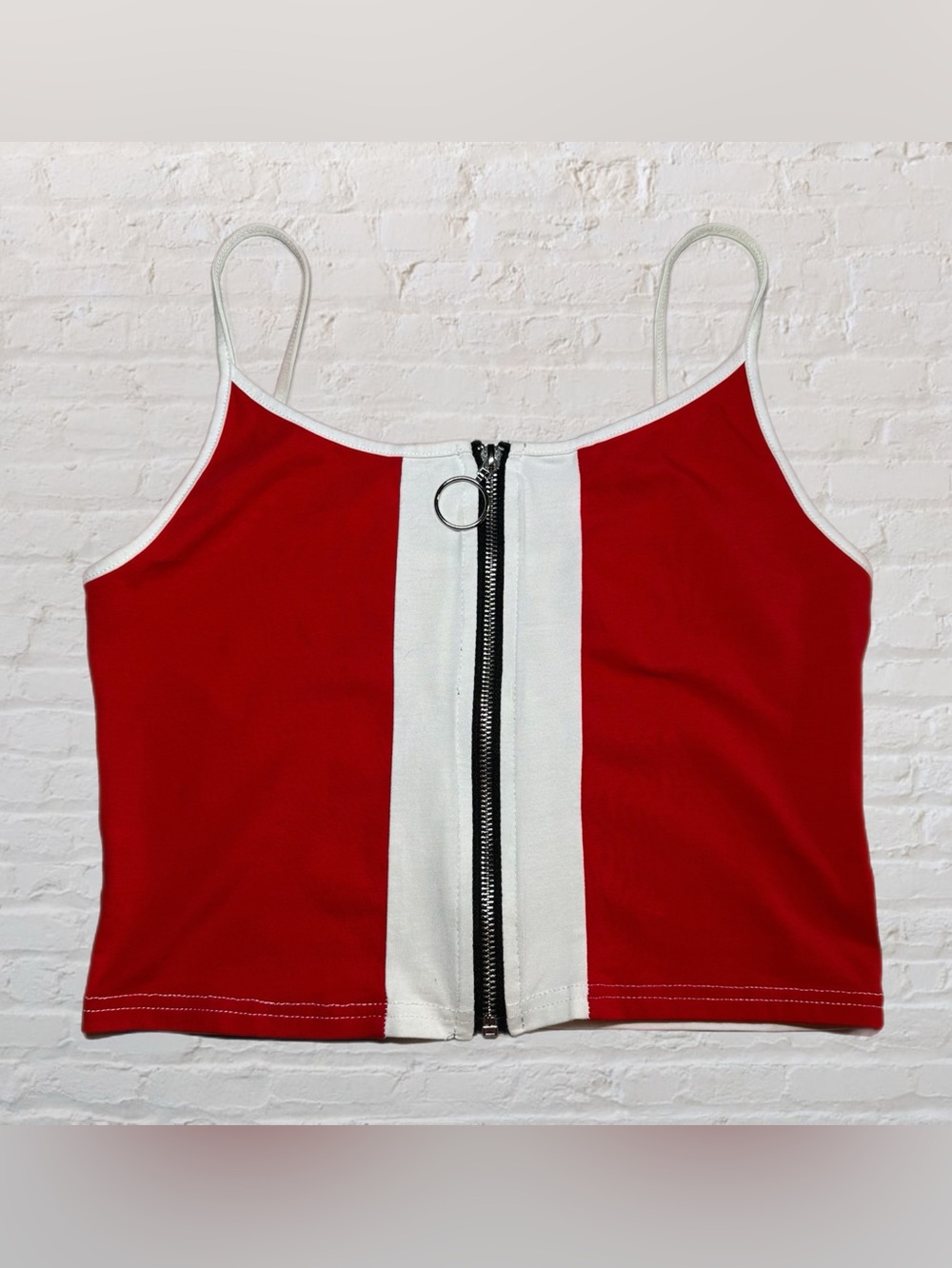 Red & White Color Block O’Ring Full Front Zip Tank Top in Women’s Size Large
